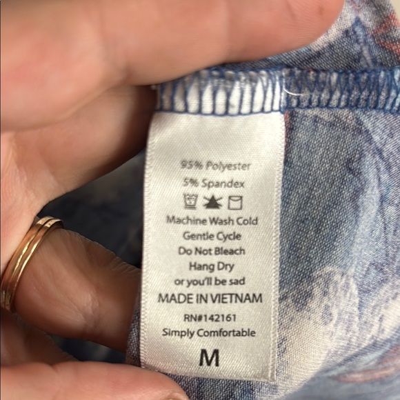 LuLaRoe Blue and Red Patterned Dress America Fourth of July Patriotic - Picture 3 of 5